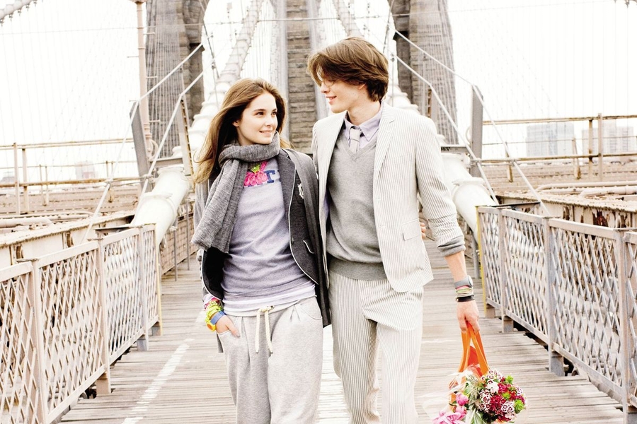 college student hook up website